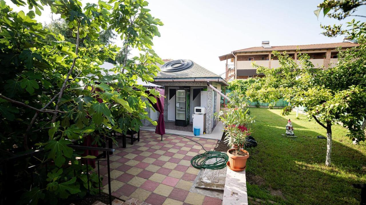Casa Damian Hotel Două Mai Zewnętrze zdjęcie